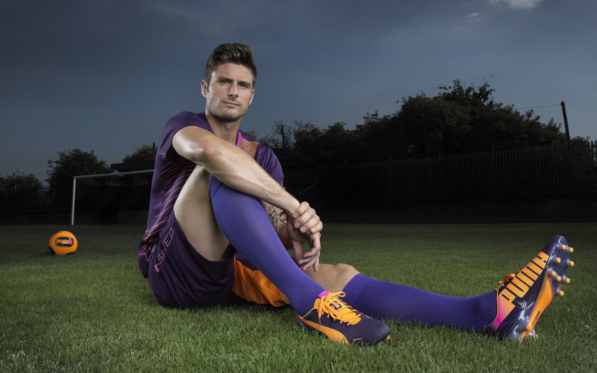 “西甲明星对决，场上激情燃烧”，西甲联赛球星